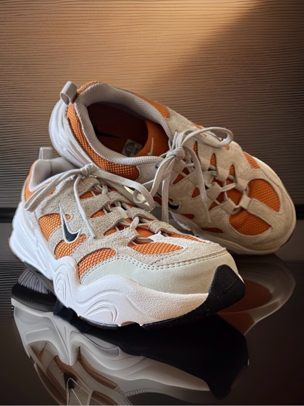 Nike Tech Hera Men’s Sneakers 🧡